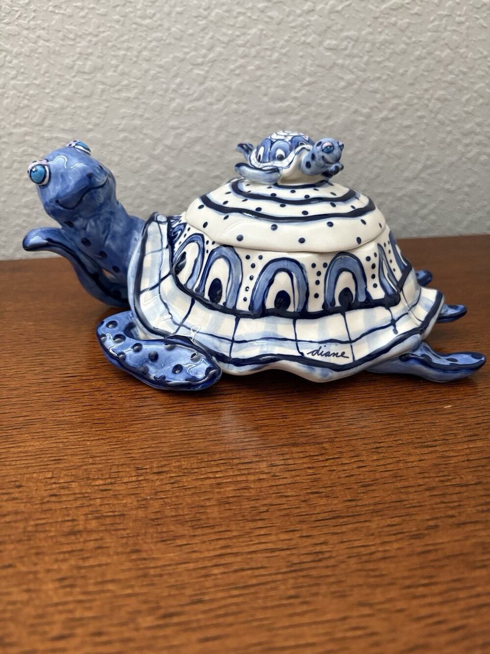 Diane Allen Blue White Turtle Lidded Stoneware Dish Decorative Art 2002